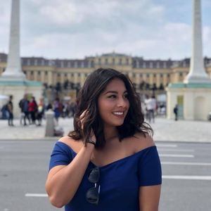 Meet your Posher, Madeline